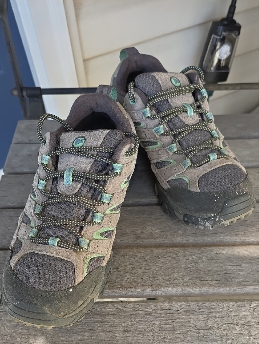 Merrell Women's Grey Trail Shoes with Mint Accents - Size 7 - Picture 2 of 10
